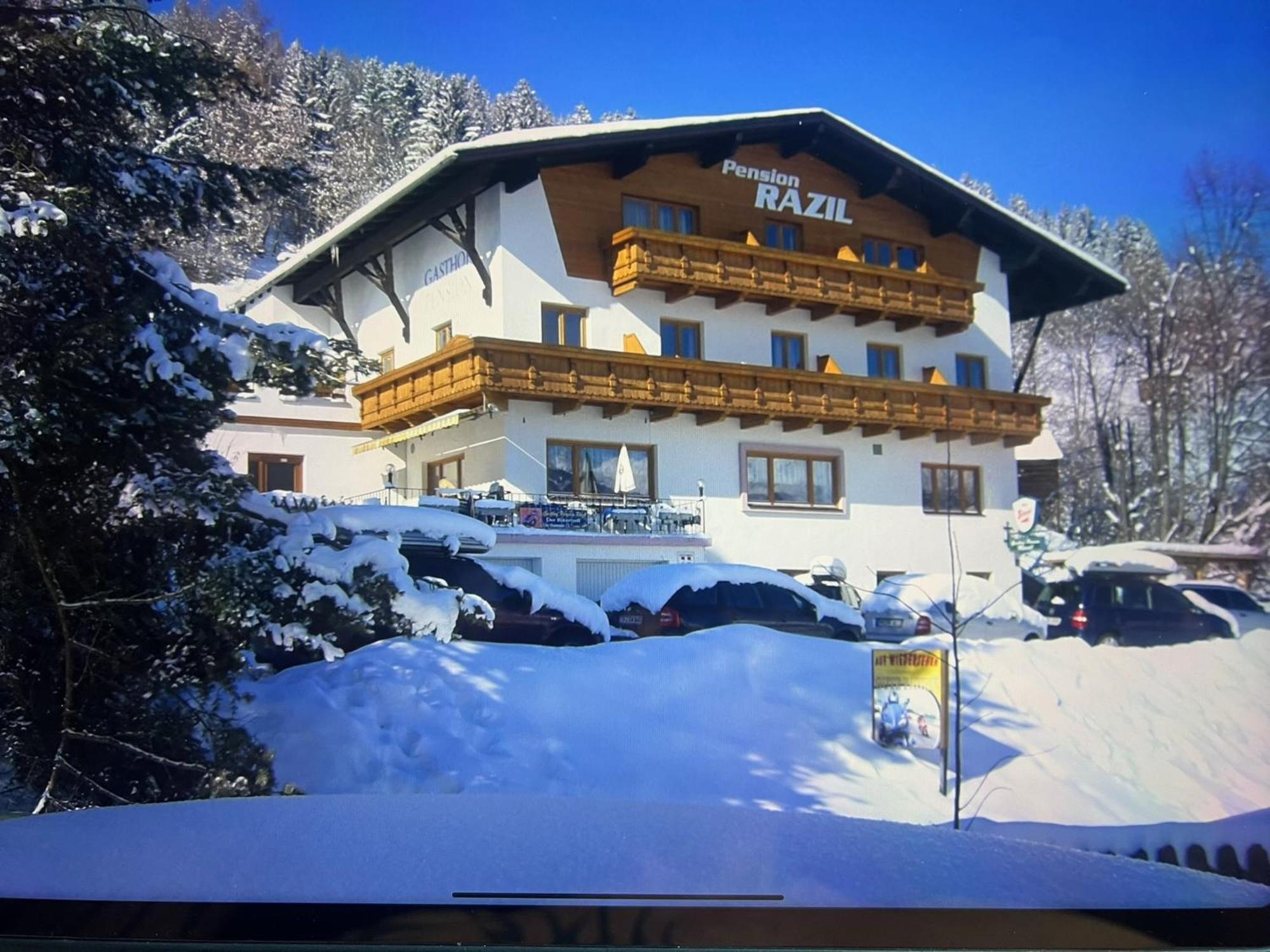 Pension Razil Ladis Esterno foto